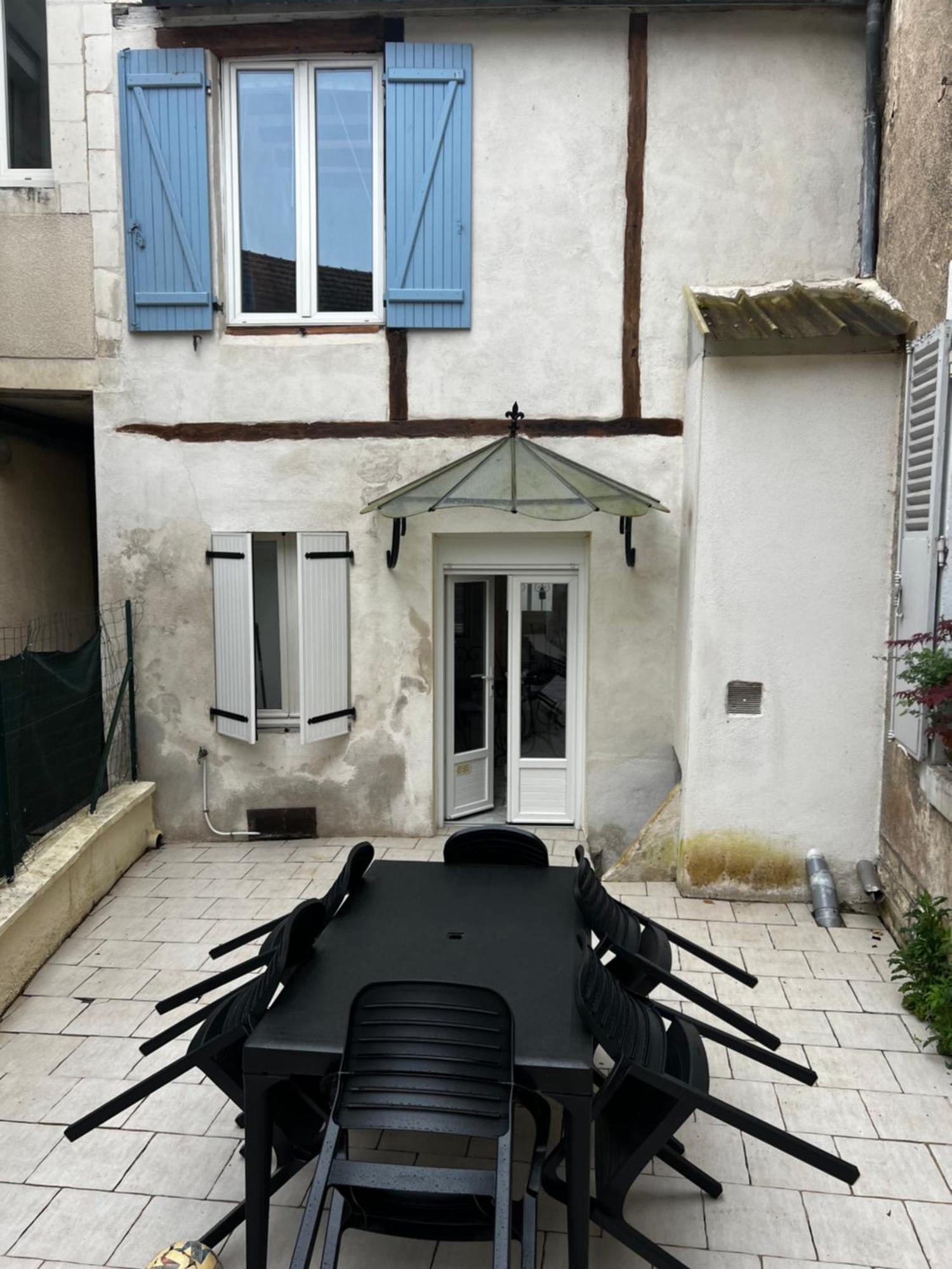 Maison De Avec Terrasse Apartment *